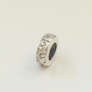 Bead 725