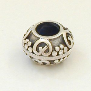 Bead 762